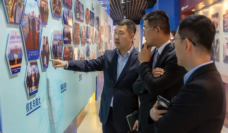 THE DONATION SIGNING CEREMONY BETWEEN SHANGHAI MARITIME UNIVERISITY AND AGRICORE GROUP WAS SUCCESSFULLY HELD